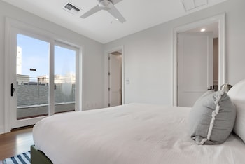 roami at factors row