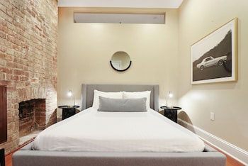 roami at factors row