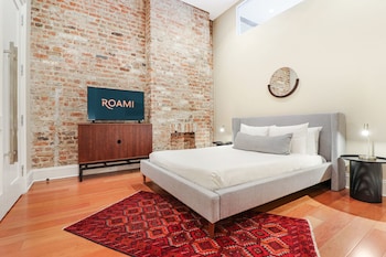 roami at factors row