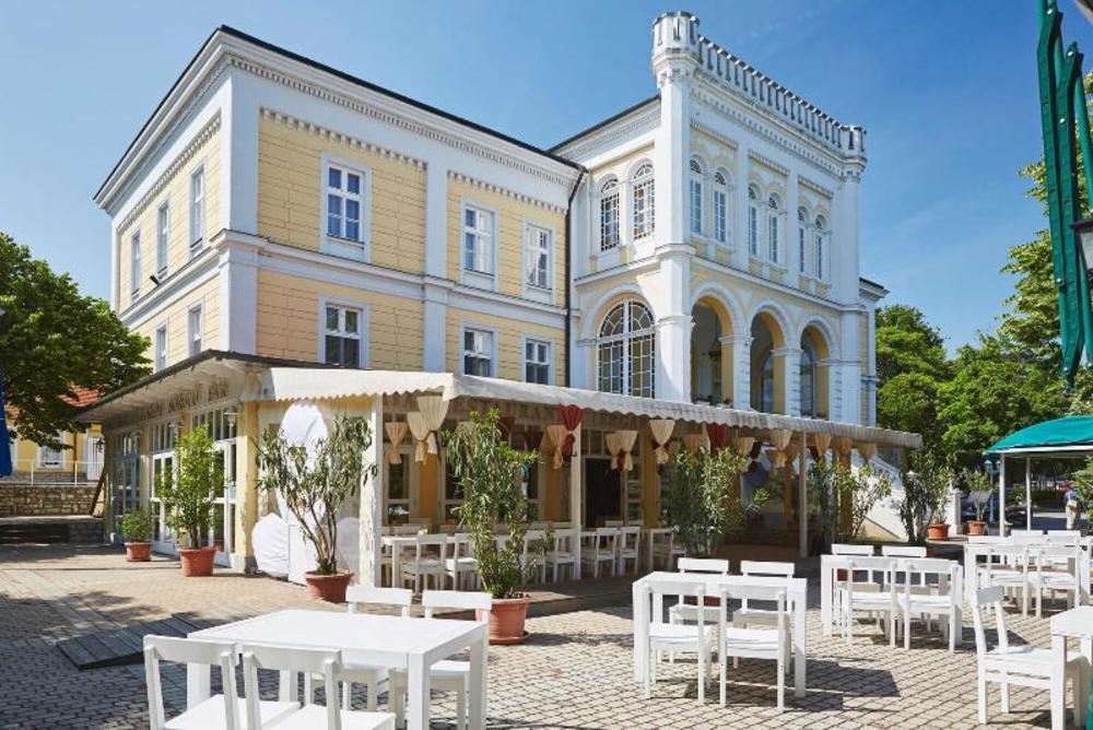 astoria hotel