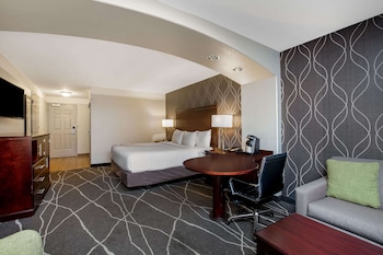 fairfield by marriott inn and suites fresno river park