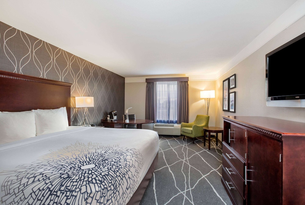 fairfield by marriott inn and suites fresno river park