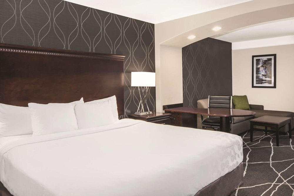 fairfield by marriott inn and suites fresno river park