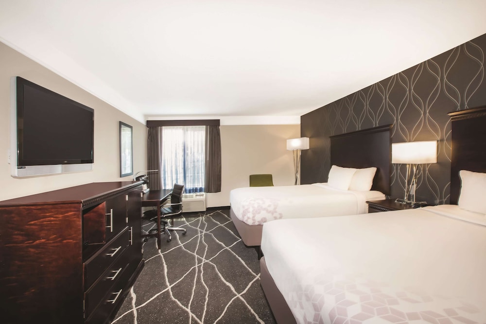 fairfield by marriott inn and suites fresno river park