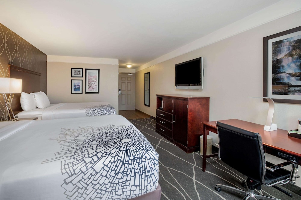 fairfield by marriott inn and suites fresno river park