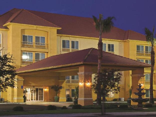 fairfield by marriott inn and suites fresno river park