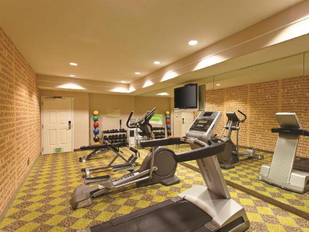 fairfield by marriott inn and suites fresno river park