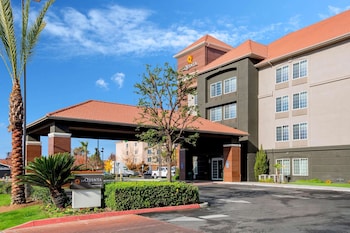 fairfield by marriott inn and suites fresno river park