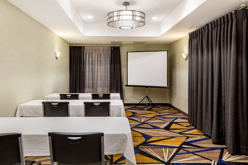 fairfield by marriott inn and suites fresno river park