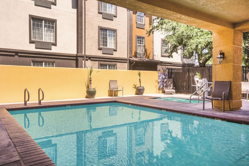 fairfield by marriott inn and suites fresno river park