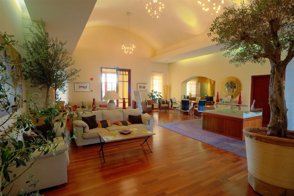 aphrodite hills golf and spa resort residences mythos villas
