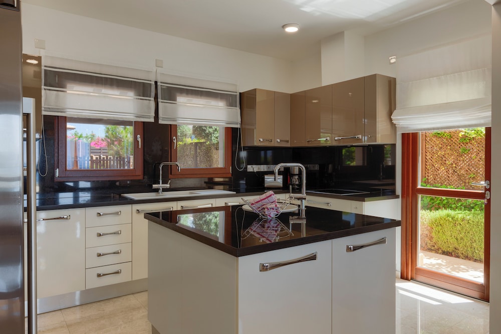aphrodite hills golf and spa resort residences mythos villas