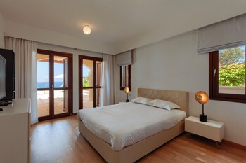 aphrodite hills golf and spa resort residences mythos villas