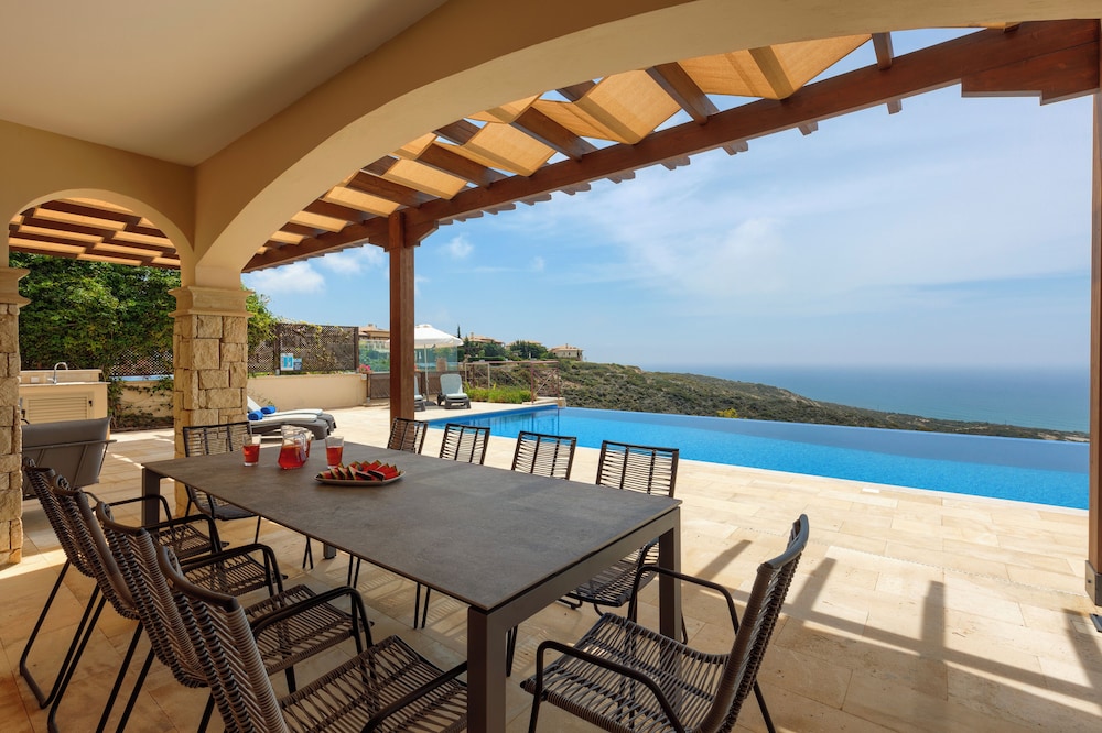 aphrodite hills golf and spa resort residences mythos villas
