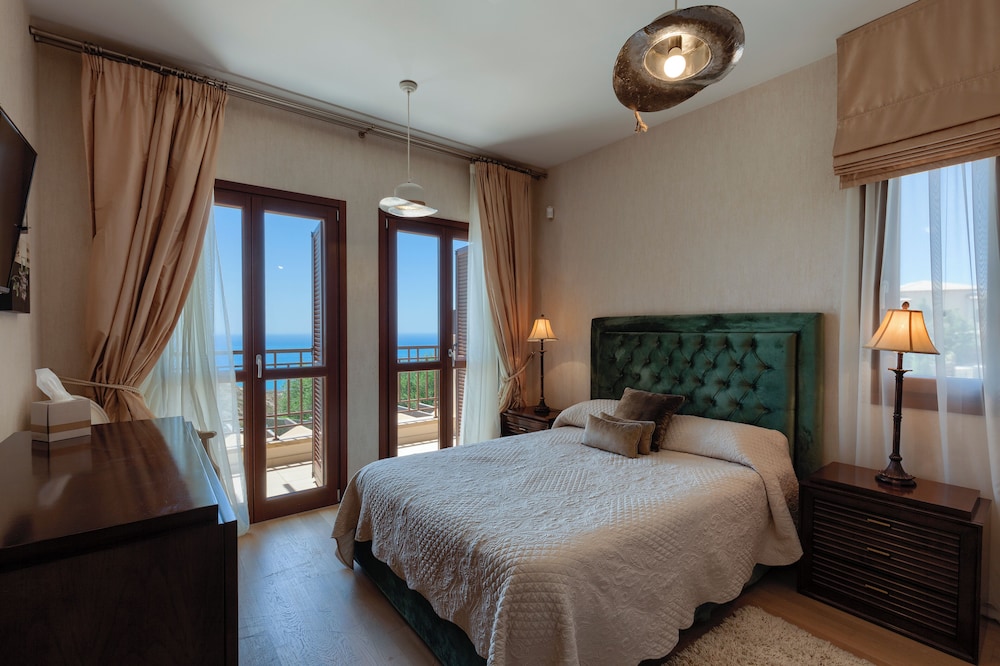 aphrodite hills golf and spa resort residences mythos villas