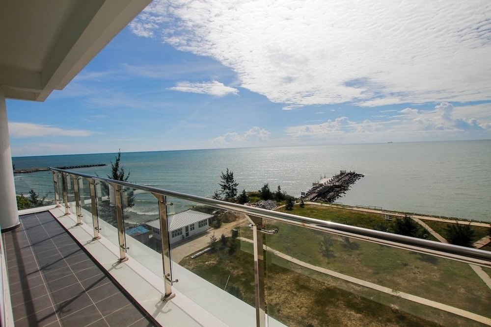 imperial suites miri