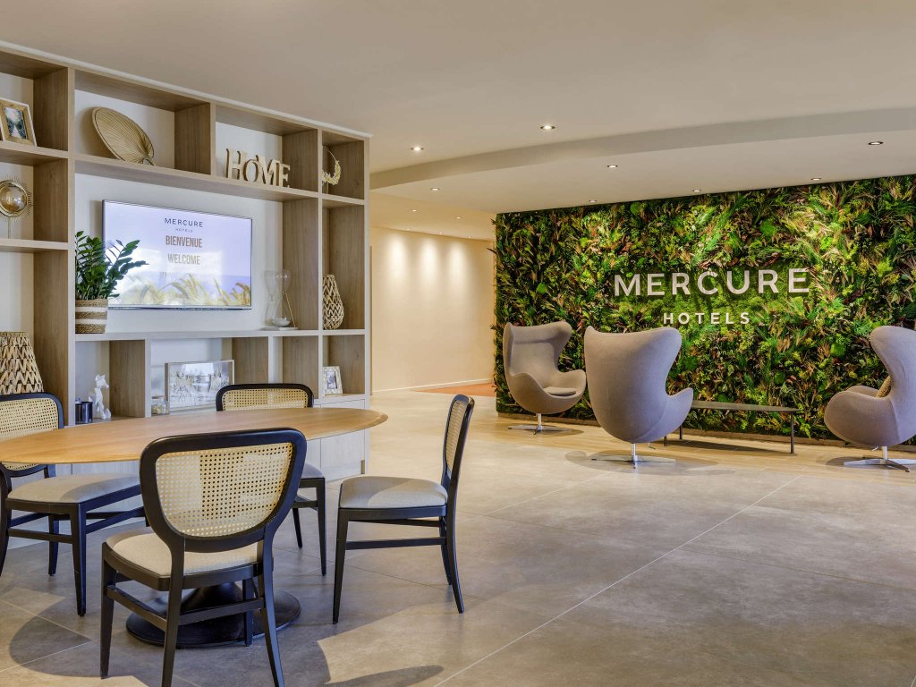 Mercure Lyon Est Villefontaine,,4 star