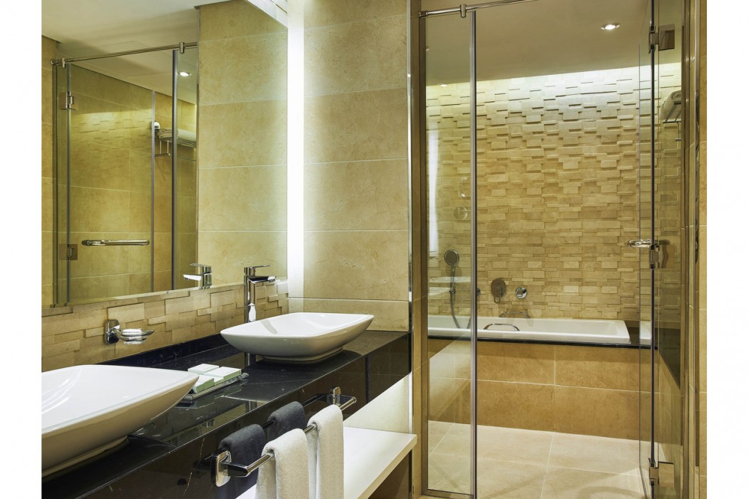 mercure suites dubai barsha heights