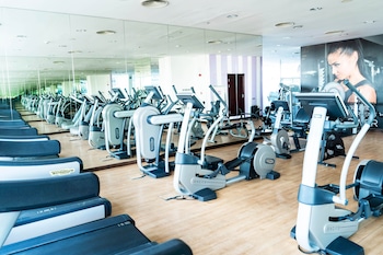 mercure suites dubai barsha heights