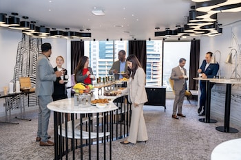 mercure suites dubai barsha heights
