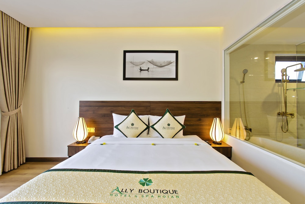 ally beach boutique hotel hoian