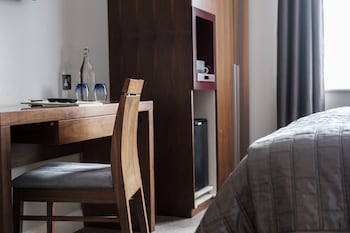 the fox and goose hotel