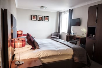 the fox and goose hotel