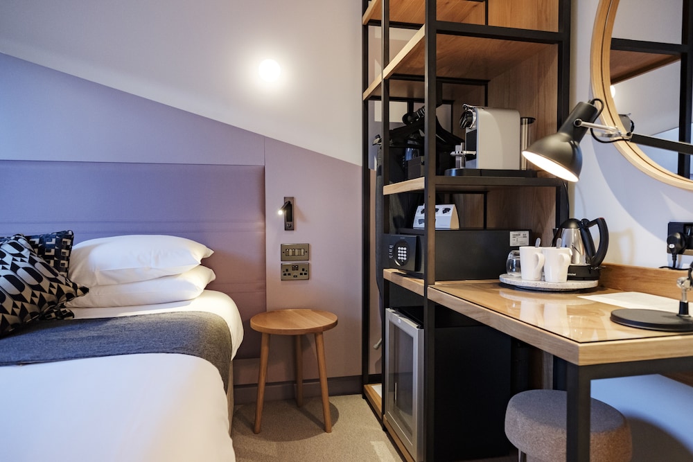 the fox and goose hotel