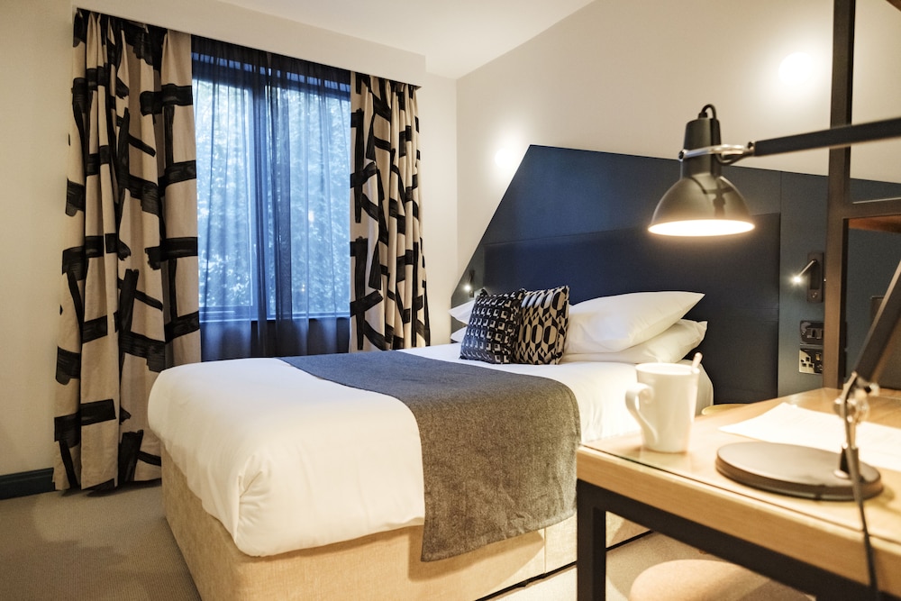 the fox and goose hotel