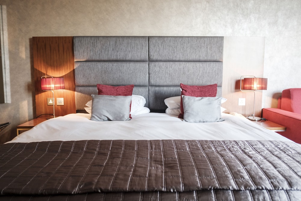 the fox and goose hotel