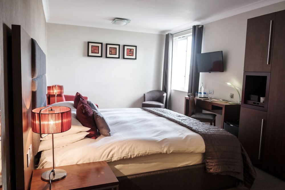 the fox and goose hotel