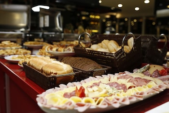 holiday business chapeco