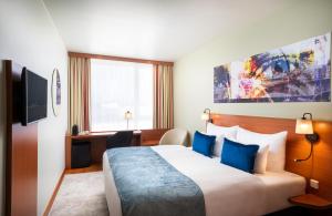 leonardo hotel salzburg airport