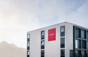 leonardo hotel salzburg airport