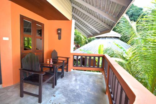 the hideaway pariya haad yuan ko pha ngan