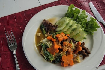 the hideaway pariya haad yuan ko pha ngan