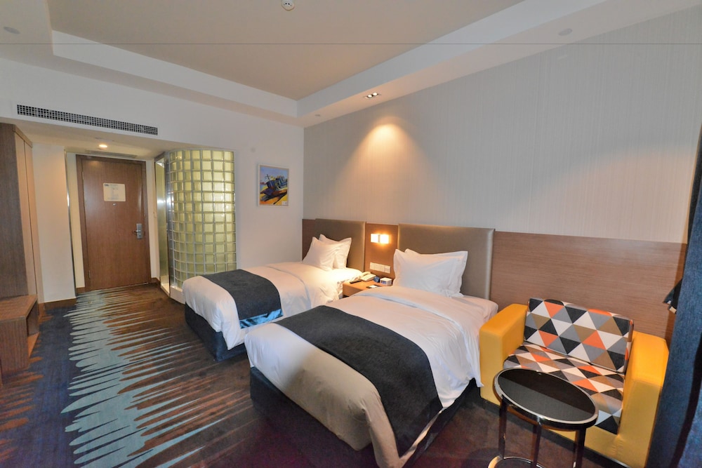 holiday inn express weihai economic zone by ihg