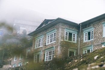 mountain lodges of nepal namche