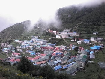mountain lodges of nepal namche