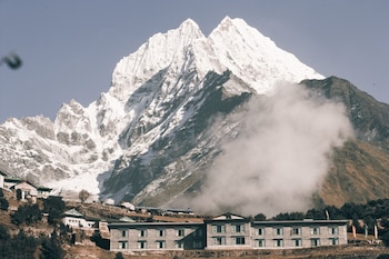 mountain lodges of nepal namche