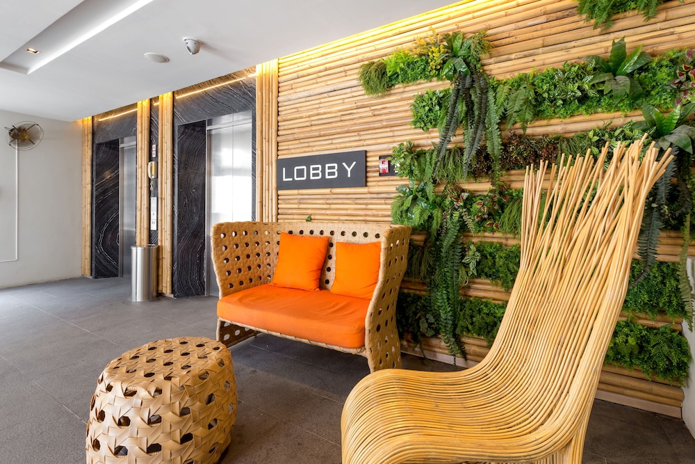journeyhub phuket patong