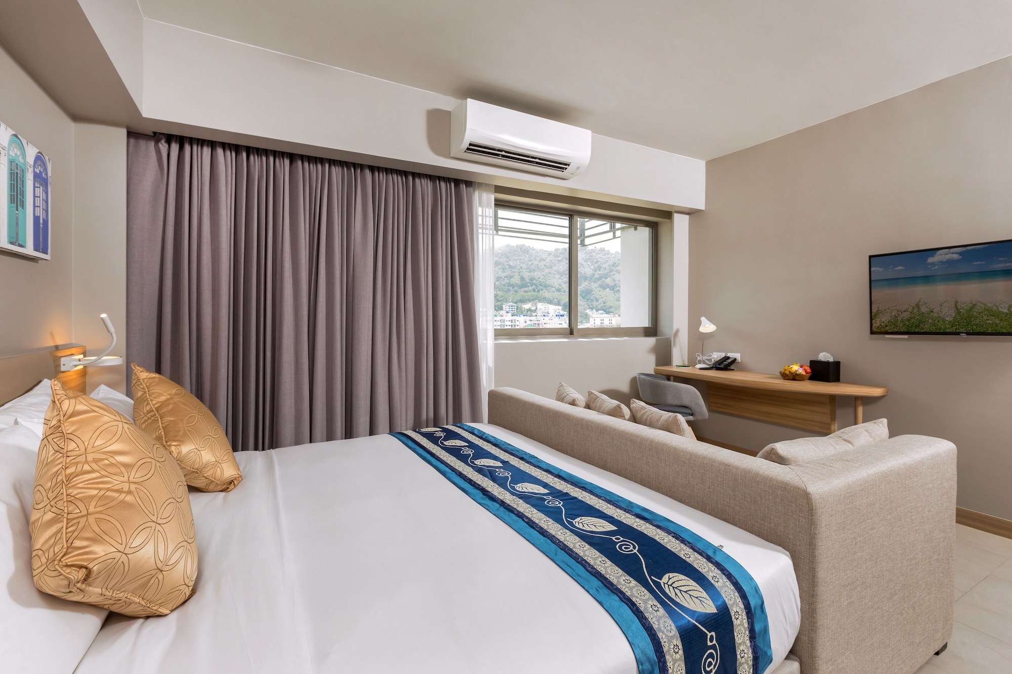 journeyhub phuket patong