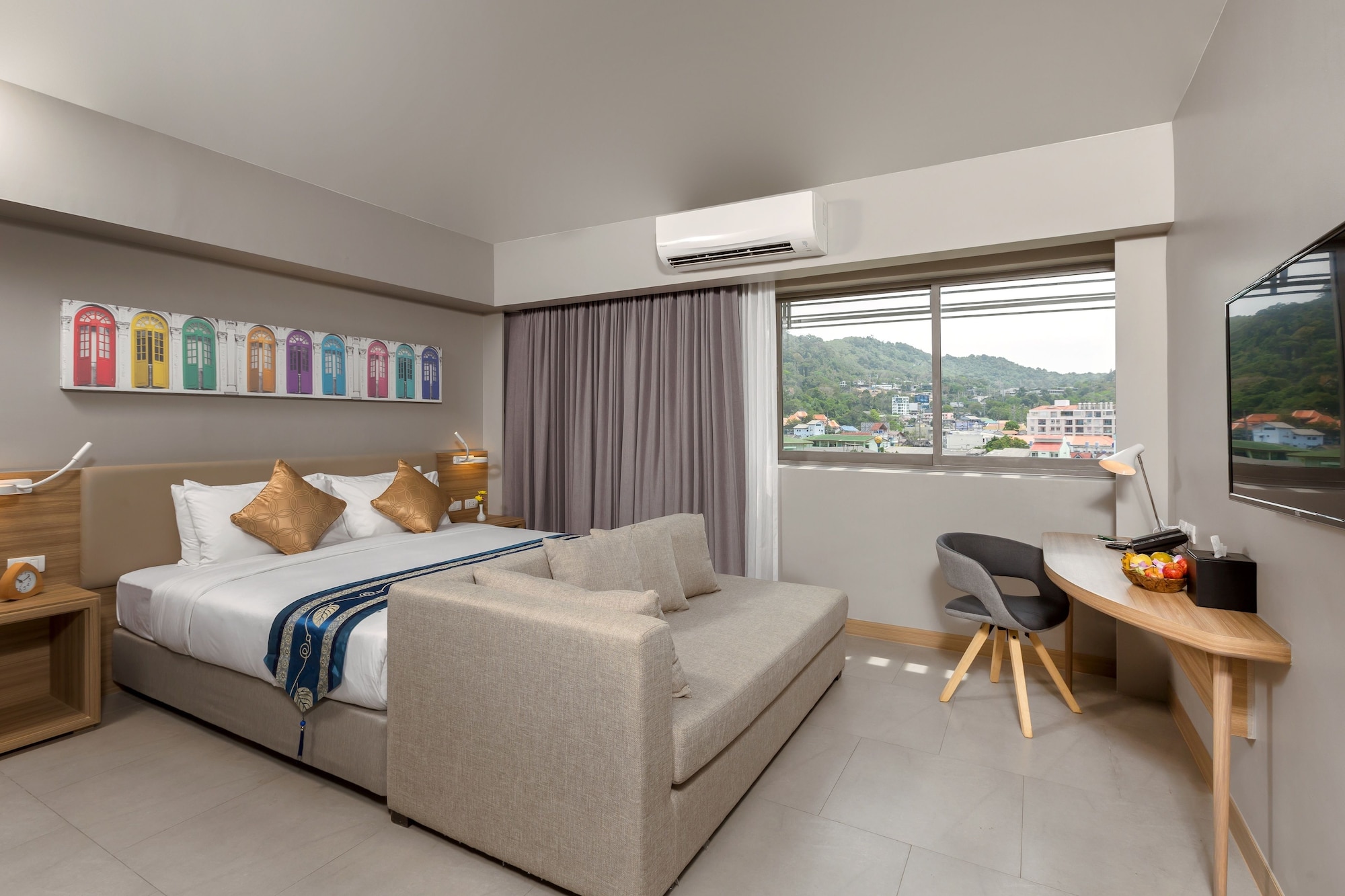 journeyhub phuket patong