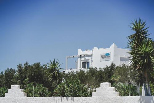 fata morgana studios and apartments