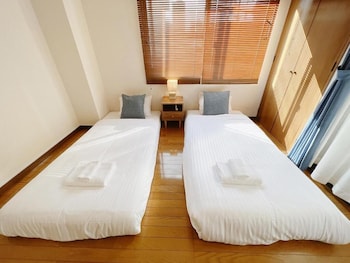 pine tree hotel