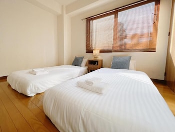 pine tree hotel