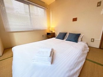 pine tree hotel