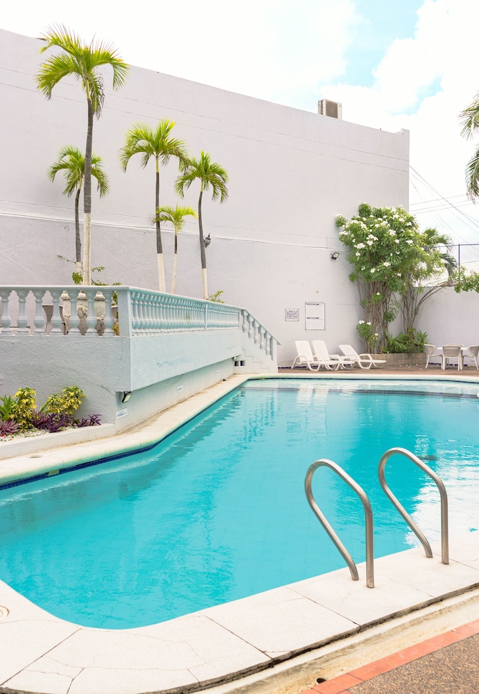 hotel faranda express puerta del sol barranquilla