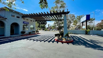 rodeway inn