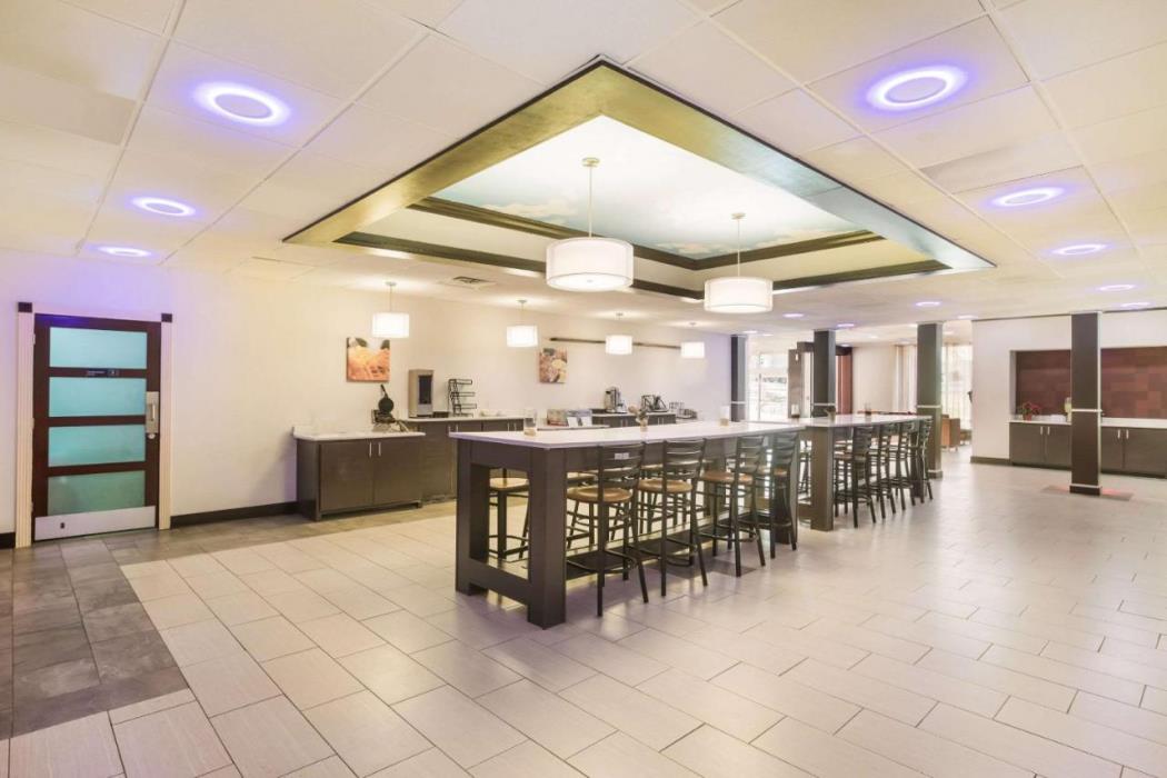 best western atlanta cumberland galleria hotel